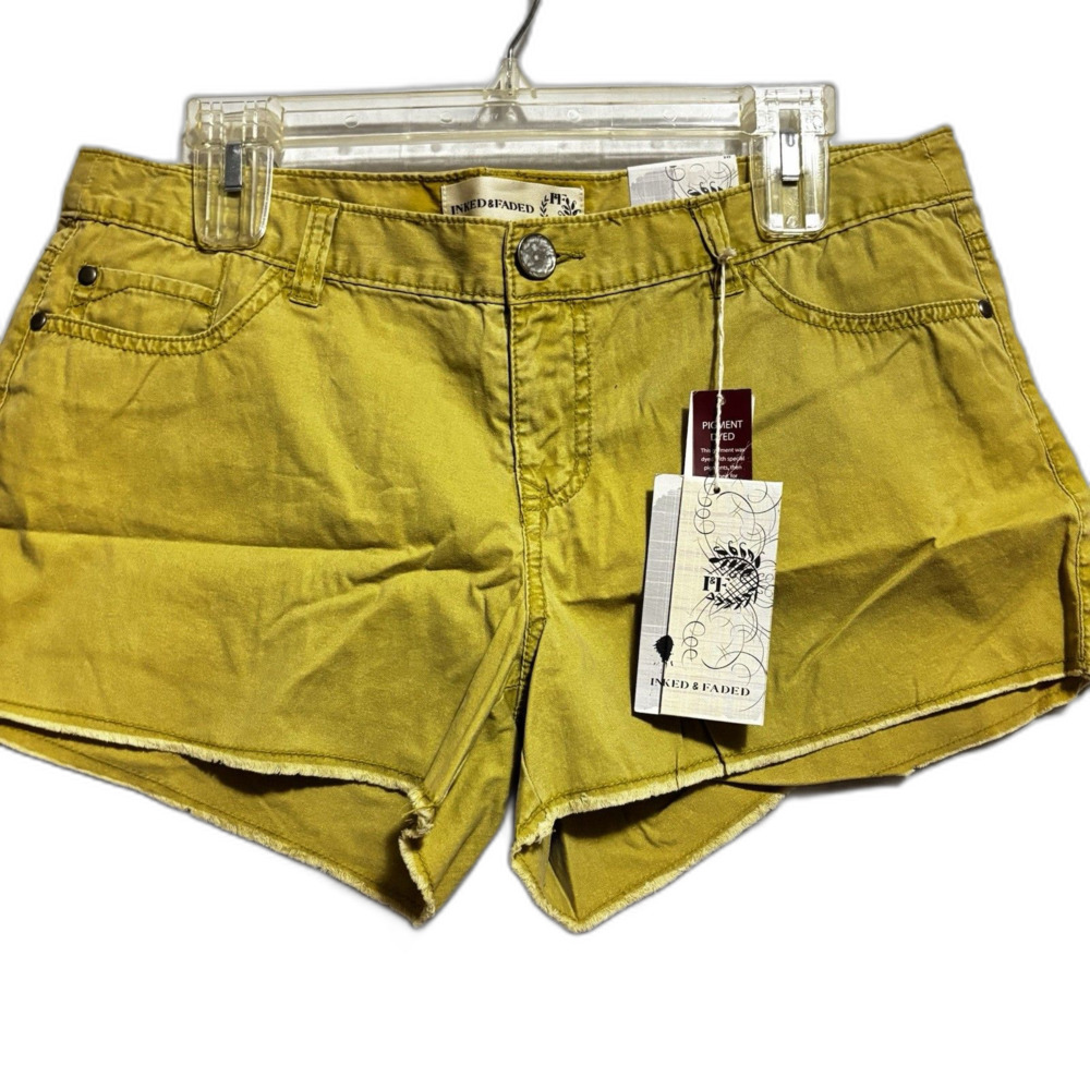 Inked & Faded Womens Short Pant Olive Oil Size 10 NWT